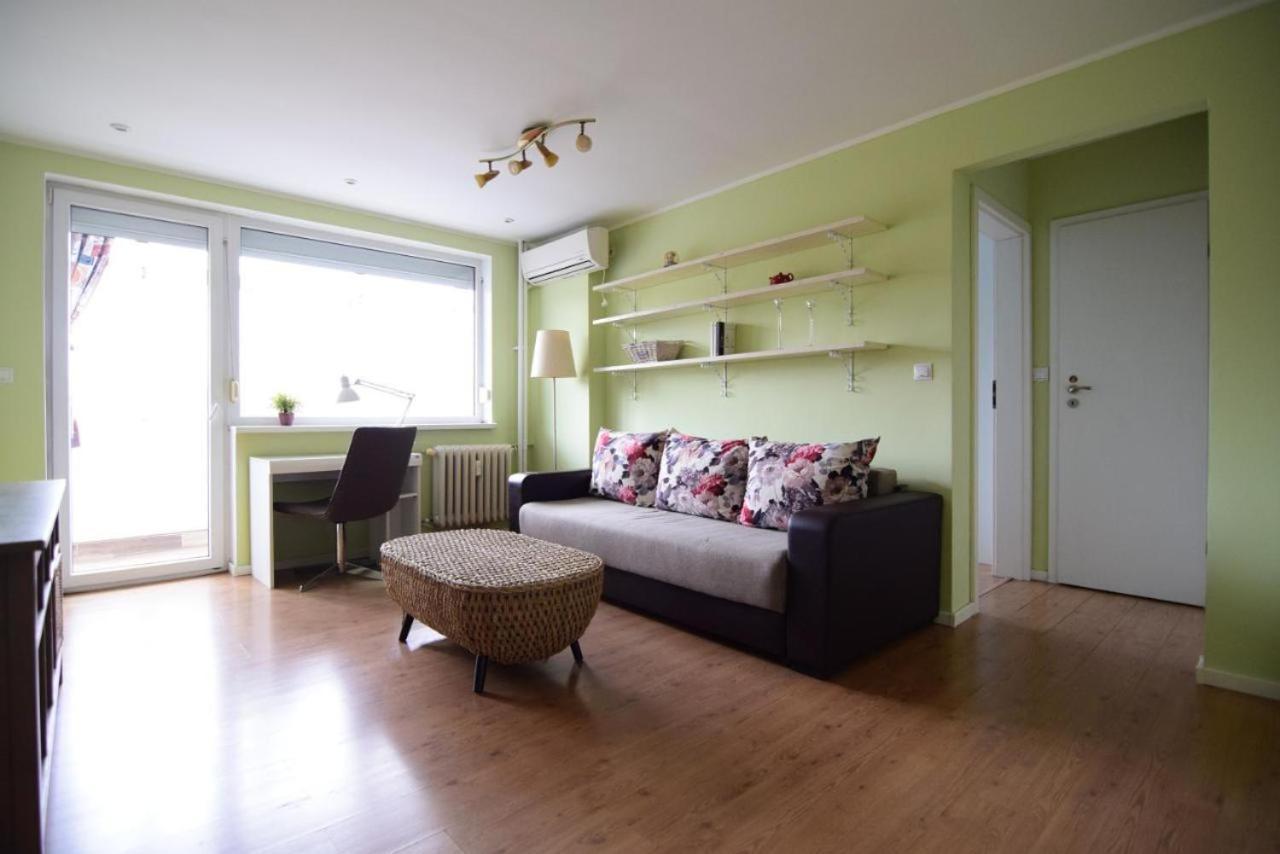 Resedinta Lui Calin - Choice * Bucharest